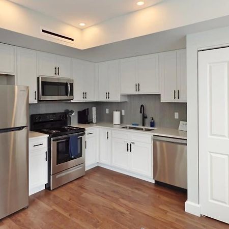 Fun Cozy Apts - 1 25 Mile Walk To Tiaa Bnk Fld Jacksonville Eksteriør billede