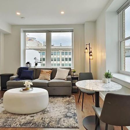 Fun Cozy Apts - 1 25 Mile Walk To Tiaa Bnk Fld Jacksonville Eksteriør billede
